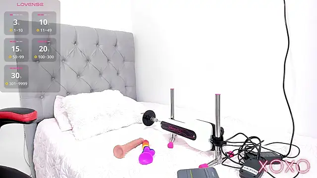 Nyra lux16 online show from 12-14-25, 12:16