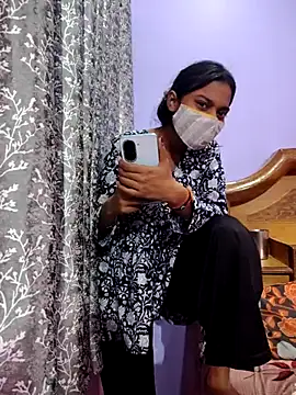 Student12th online show from 11-19-25, 04:51