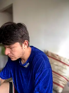 Snapshot of Nick_juniorrx chatting on 11-11-25, 07:03 Nick juniorrx online show from 11-11-25, 07:03