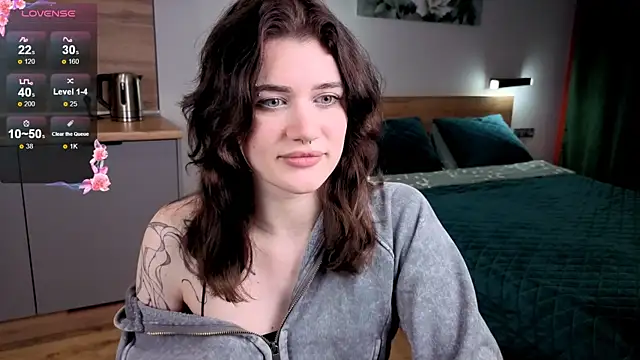 eshleeygreen online show from 11-17-25, 02:34