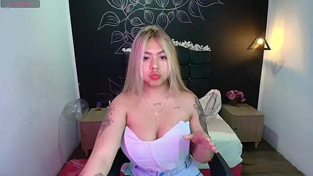 Snapshot of AriannaFox_ chatting on 11-08-25, 11:54 AriannaFox online show from 11-08-25, 11:54