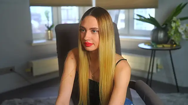 FreidaLerew online show from 11-08-25, 10:15