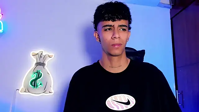 Quetzal coatl  online show from 11-07-25, 08:42