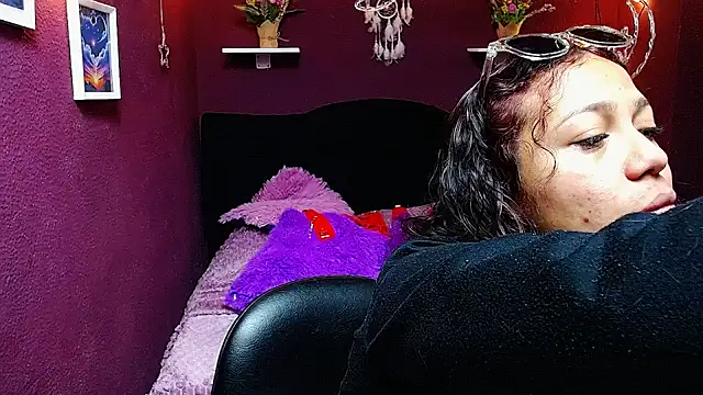 monika 256 online show from 02-05-26, 01:16