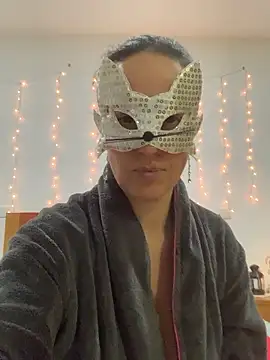 massagistahotbrunette online show from 01-08-26, 08:22