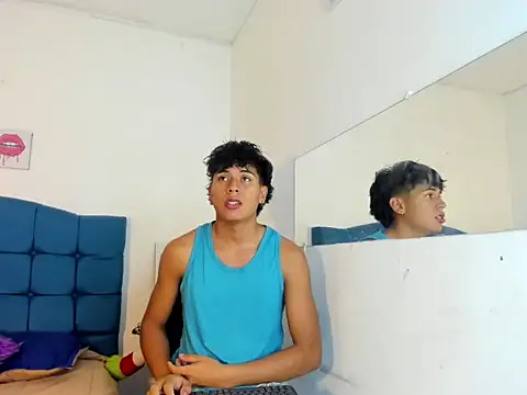 Snapshot of Valentino_Lane chatting on 02-05-26, 06:07 Valentino Lane online show from 02-05-26, 06:07