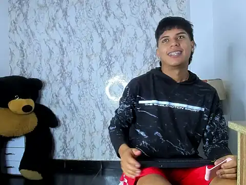 Snapshot of Valentino_Lane chatting on 02-20-26, 06:26 Valentino Lane online show from 02-20-26, 06:26