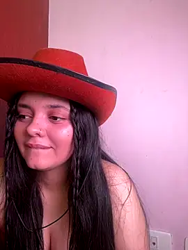 candicewest  online show from 12-17-25, 04:35