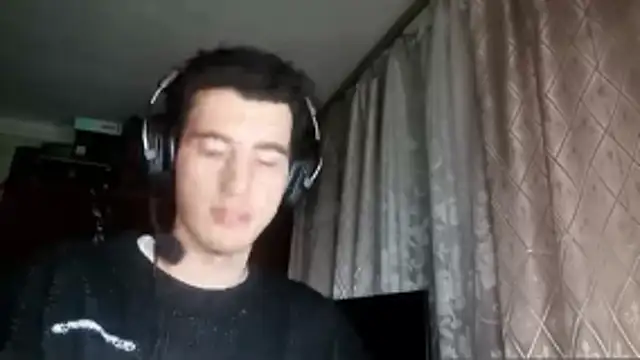 JamesLagerfeld online show from 11-07-25, 10:32