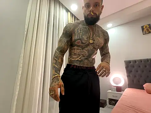 Snapshot of _Nate___ chatting on 11-07-25, 09:04 Nate online show from 11-07-25, 09:04