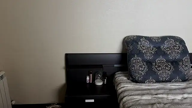 Fantasy Moonlightt online show from 11-20-25, 02:17