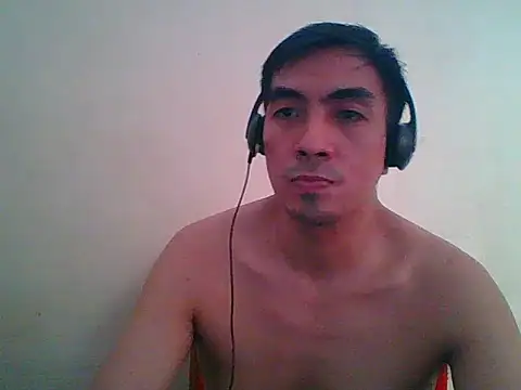 Snapshot of Cassanova182 chatting on 11-11-25, 02:00 Cassanova182 online show from 11-11-25, 02:00