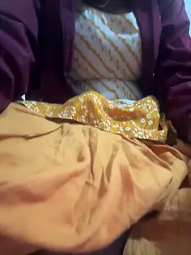 Snapshot of SexySwatii chatting on 02-01-26, 01:31 SexySwatii online show from 02-01-26, 01:31