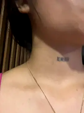  vaiolet owo online show from 11-09-25, 06:44