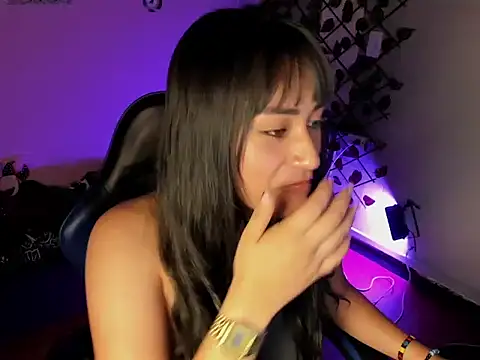 Dhany Naugthy  online show from 11-10-25, 07:57