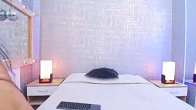 EmylyTaylor FG online show from 11-10-25, 08:52