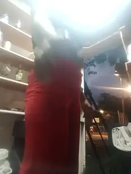 Snapshot of _Lizeth_ chatting on 01-11-26, 11:21 Lizeth online show from 01-11-26, 11:21