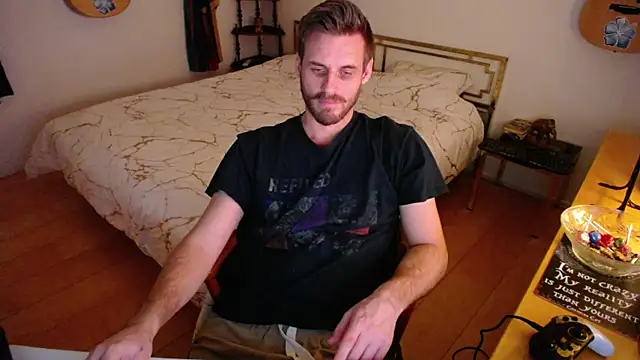 skatejocke online show from 11-30-25, 01:37