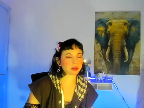 Snapshot of Hollysquirtx chatting on 11-07-25, 01:11 Hollysquirtx online show from 11-07-25, 01:11