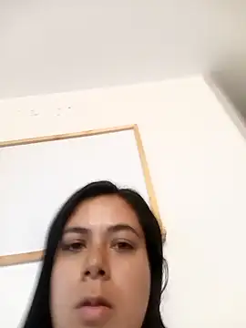 Snapshot of LorieFerrer chatting on 01-31-25, 03:33 LorieFerrer online show from 01-31-25, 03:33