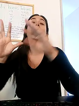 Snapshot of LorieFerrer chatting on 02-13-25, 03:14 LorieFerrer online show from 02-13-25, 03:14