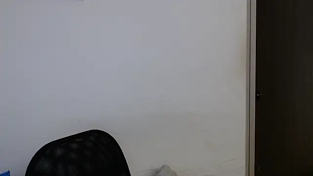 Snapshot of LorieFerrer chatting on 03-08-25, 01:03 LorieFerrer online show from 03-08-25, 01:03