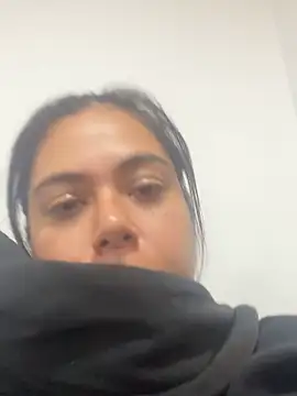 Snapshot of LorieFerrer chatting on 11-12-25, 03:12 LorieFerrer online show from 11-12-25, 03:12