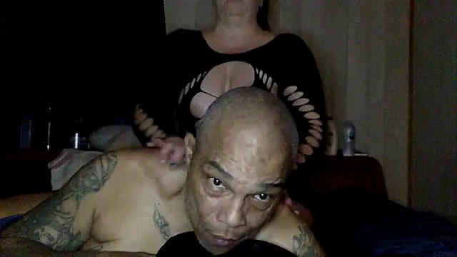 KSQUEEN online show from 11-29-25, 06:38