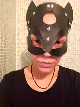 Snapshot of Emma_Conti_ chatting on 11-17-25, 03:51 Emma Conti online show from 11-17-25, 03:51