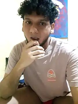 Snapshot of prototipoA45 chatting on 11-11-25, 04:34 prototipoA45 online show from 11-11-25, 04:34