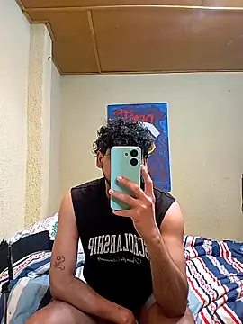 Snapshot of prototipoA45 chatting on 11-21-25, 03:00 prototipoA45 online show from 11-21-25, 03:00