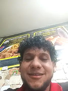 Snapshot of prototipoA45 chatting on 12-15-25, 10:14 prototipoA45 online show from 12-15-25, 10:14