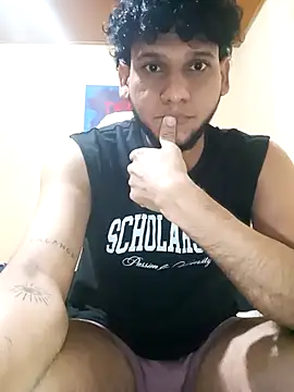 Snapshot of prototipoA45 chatting on 12-21-25, 05:03 prototipoA45 online show from 12-21-25, 05:03