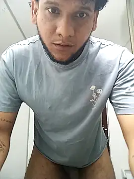 Snapshot of prototipoA45 chatting on 03-02-26, 05:52 prototipoA45 online show from 03-02-26, 05:52