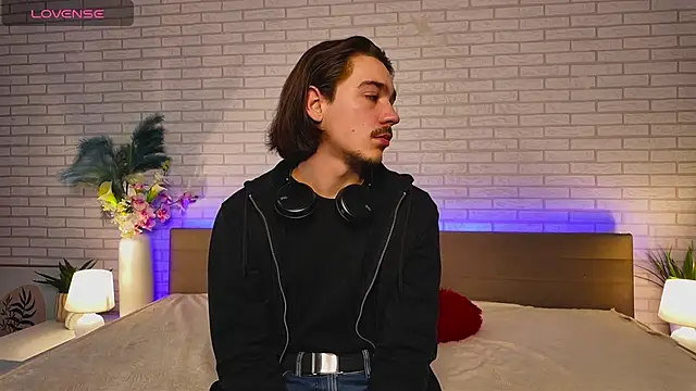 EthanRowlands online show from 11-12-25, 12:05