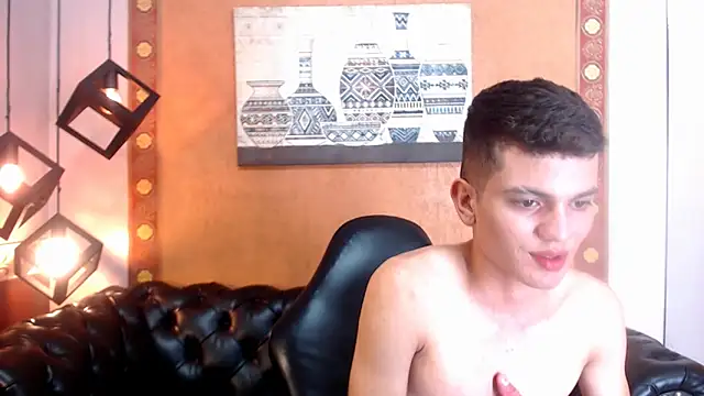 Lucian Mills online show from 11-08-25, 11:25