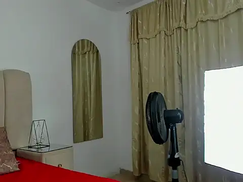 ShanellDiaz  online show from 01-10-26, 02:24