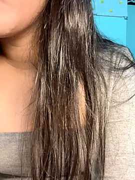 Lynn-122 online show from 11-28-25, 03:47