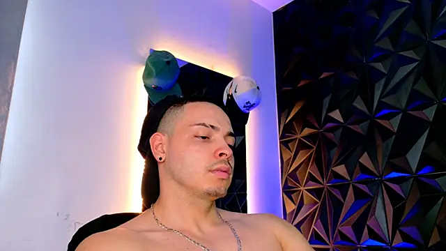 Maxwell Dupont online show from 11-11-25, 09:48