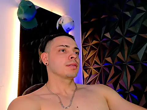 Maxwell Dupont online show from 11-12-25, 09:47