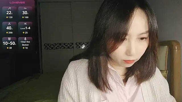 Ella61 online show from 11-13-25, 12:48