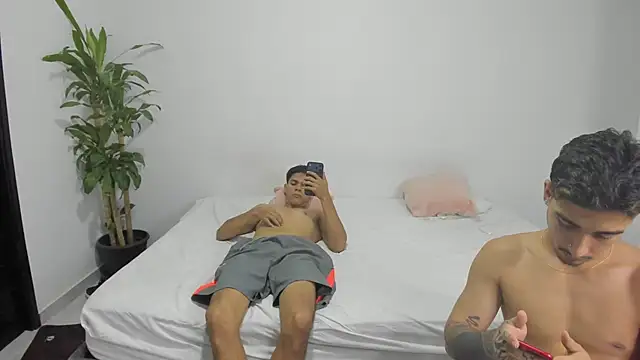 shark boy28 online show from 11-15-25, 03:59