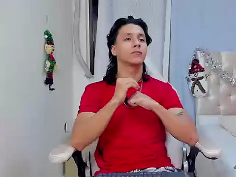 Snapshot of trevor_belmontt chatting on 11-21-25, 01:04 trevor belmontt online show from 11-21-25, 01:04