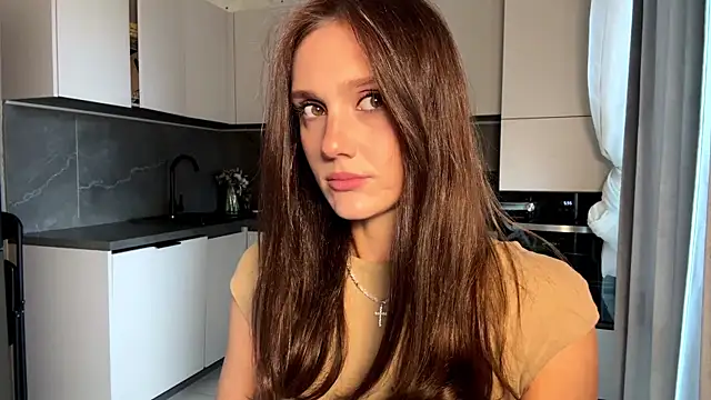 MagdaLavezzo online show from 11-19-25, 08:03