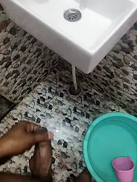 Snapshot of Bade-couple chatting on 11-16-25, 10:32 Bade-couple online show from 11-16-25, 10:32