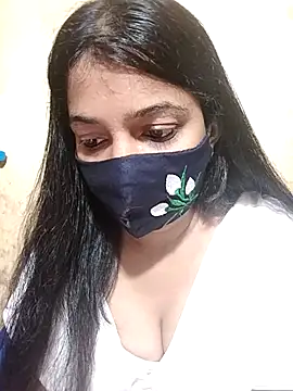 Honeya96 online show from 11-23-25, 05:13