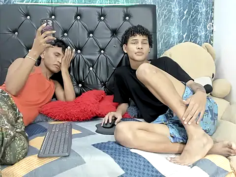 matew and nico online show from 11-11-25, 03:50