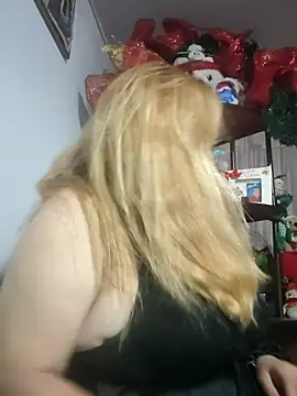 karlaanqui1 online show from 12-13-25, 10:59