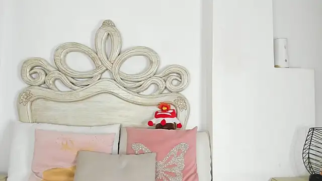 Snapshot of scarlett_smith_3 chatting on 02-25-26, 03:05 scarlett smith 3 online show from 02-25-26, 03:05