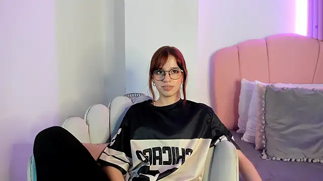 Snapshot of scarlett_smith_3 chatting on 03-02-26, 05:08 scarlett smith 3 online show from 03-02-26, 05:08